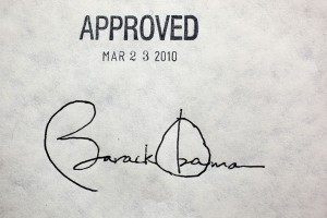 Affordable Care Act Signature 3.23.10 600x400